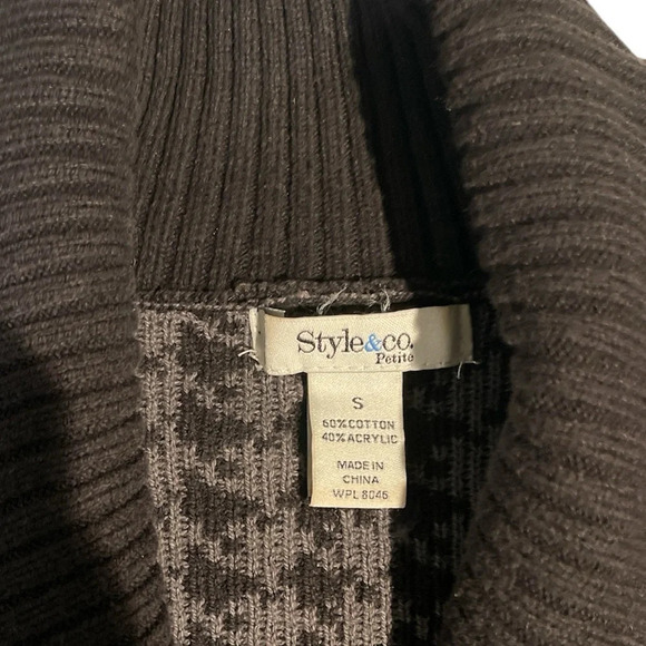 EUC Style & Co. Petite size small Black and Grey Houndstooth Short Sleeve Dress - Picture 3 of 4